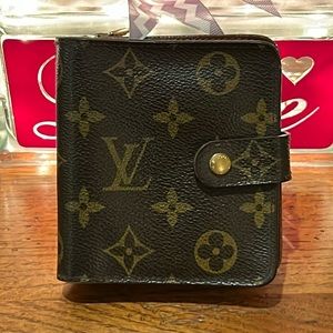 Preloved LV wallet
